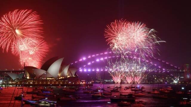澳大利亚悉尼烟花璀璨迎新年
