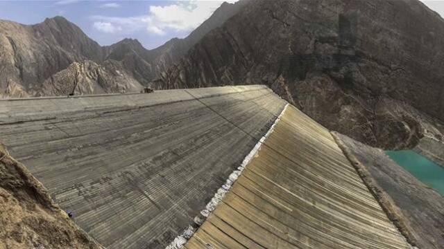 “新疆三峡”主体完工