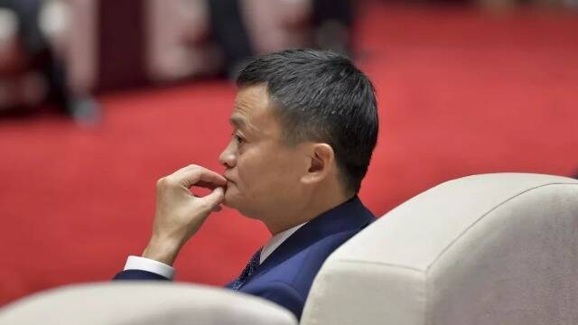 马云今日卸任！出走半生归来仍是“马老师”，他这十大金句已成经典