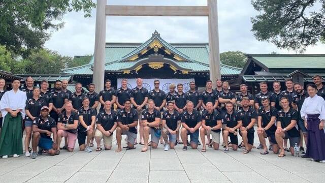 英国橄榄球队参观靖国神社被批