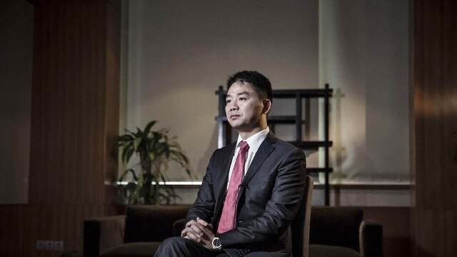 刘强东“拼了”！要跟拼多多“拼刺刀”