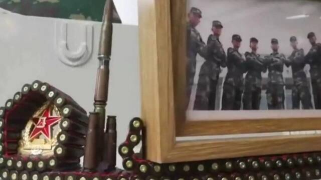 火箭军给女大学生的硬核礼物