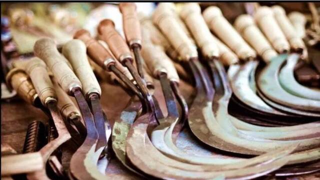 镰刀们的朋友圈