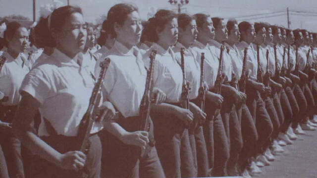 1958年国庆阅兵：首次出现女民兵队伍