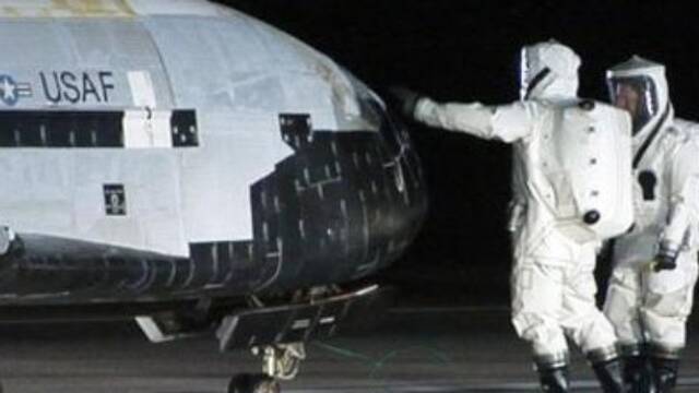 在轨飞行780天 美国绝密空天飞机返航