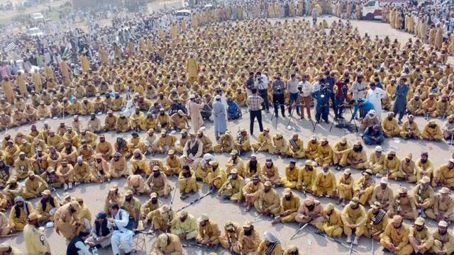 巴基斯坦多地爆发反政府抗议集会