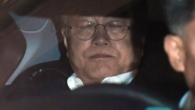 目睹母亲去世后的文在寅