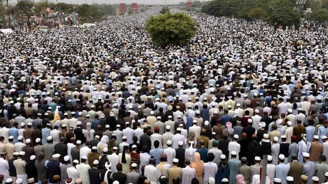 巴基斯坦爆发大规模反政府示威