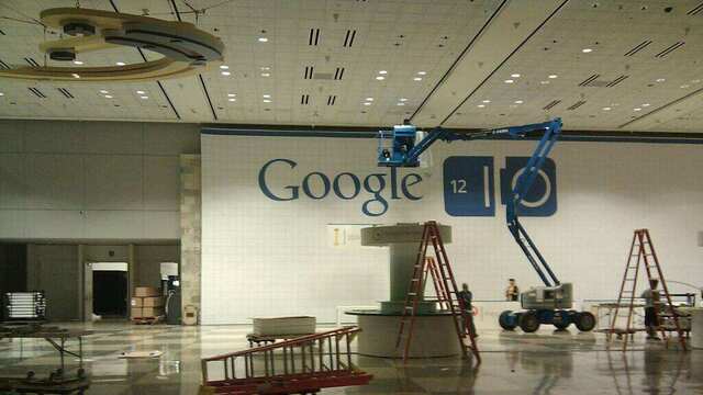 Google危机：一场被揭露的商业化丑剧