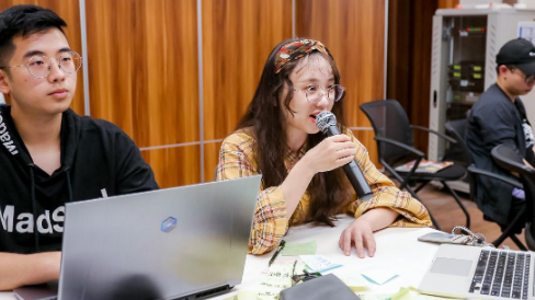 从硬核科技中，寻找智慧生活的柔软