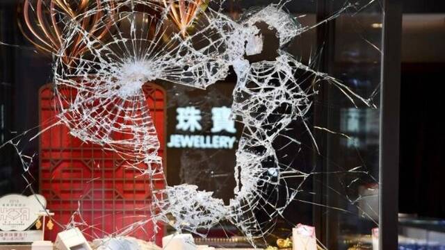 香港一珠宝店被抢劫现场