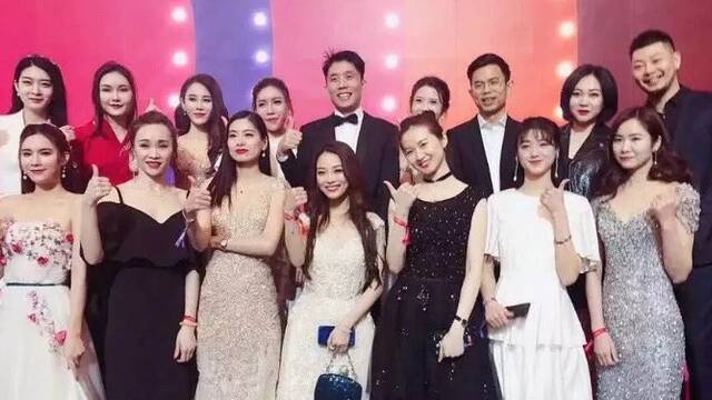 薇娅亏损数百万不得已进军直播界 曾被粉丝骂“能不能有点节操”