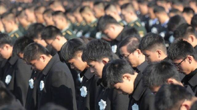 今晨，南京全城致哀1分钟