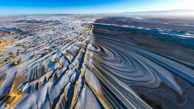 海西州柴达木盆地现神奇“土星环”