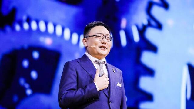 罗振宇的骗局：他永远不会告诉你的秘密