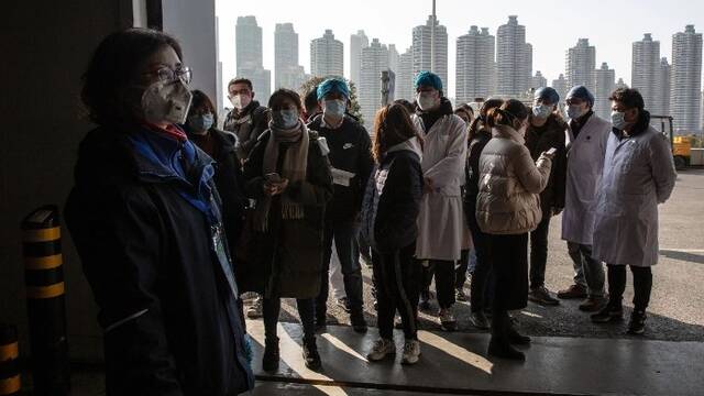 直击武汉抗疫物资领取现场