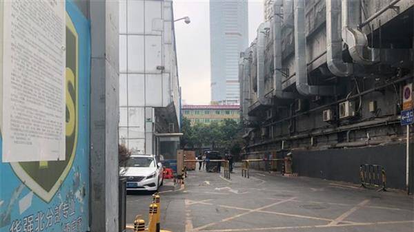 华强北跨界自救：“杂货铺”朋友圈亮了