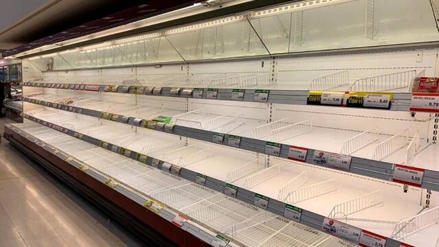 意大利确诊215例：11座城镇封城超市被扫购