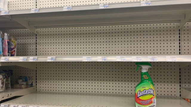 “宵禁”前一晚，超市都被抢空了 | 风眼看疫情硅谷篇