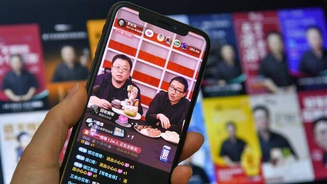 昨晚，罗永浩的又一次“透支”