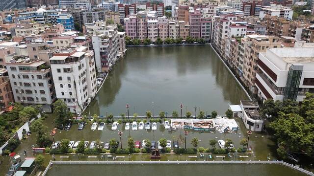 广州“一夜成河”：破历史纪录强降雨致4人死亡