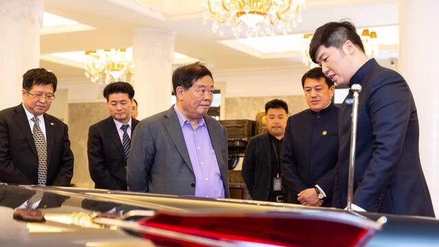 直击福耀玻璃股东大会现场：曹德旺没来