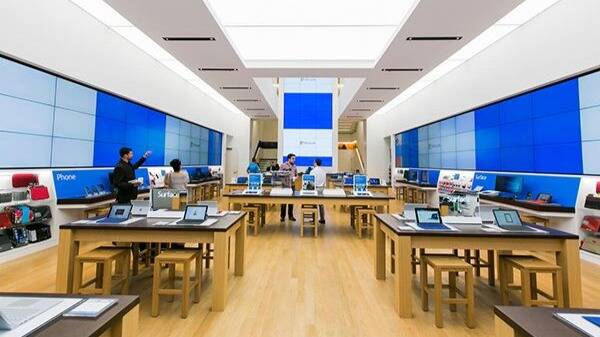 耗资超30亿元！科技巨头微软突然宣布：永久关闭实体店！