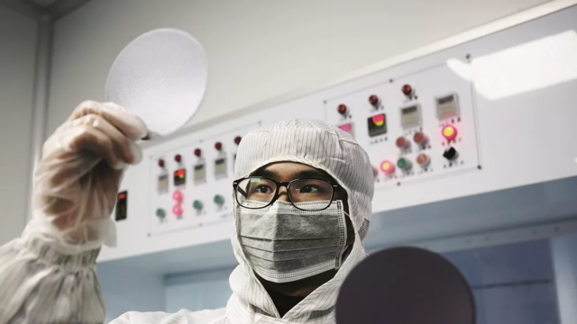 芯片产业人才缺口25万！成立首个“芯片大学”能解卡脖子之急吗？