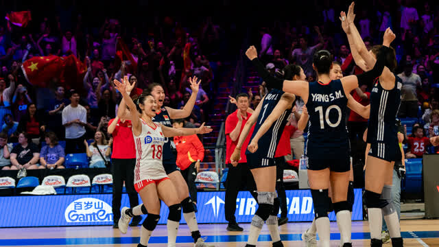 排球——世界女排联赛(阿灵顿站)：中国队胜美国队