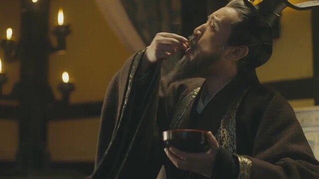 曹操：奸诈是这样的使人快活
