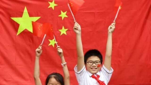同心向党 喜迎“双节”