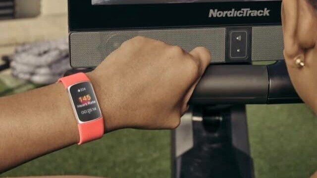 谷歌发布Fitbit Charge 6智能手环，售价1168元