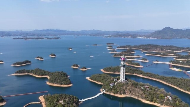 碧波如诗景如画