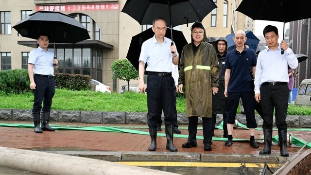 黄强以“四不两直”方式在长春检查指导防汛工作