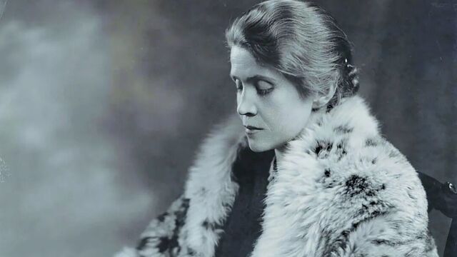 张爱玲偏爱的这位作家，在文学史上没有姓名