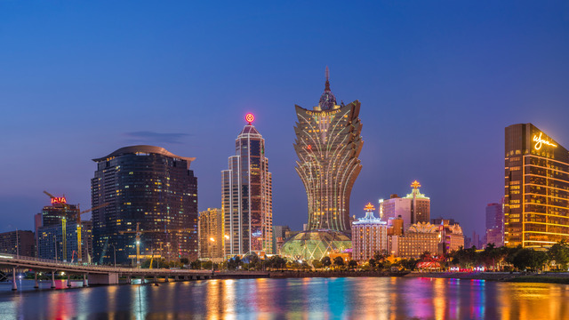 邹明：我们要自信地谈澳门“马照跑、舞照跳”