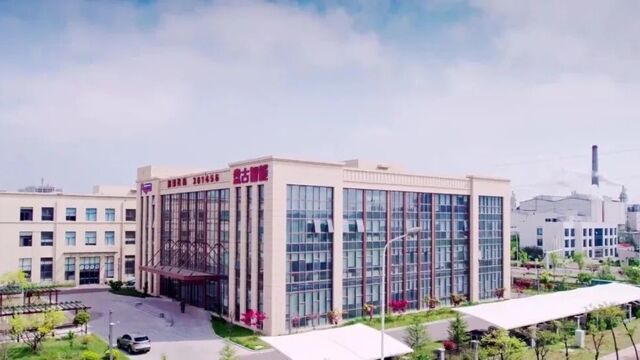 拟持股达47.31%：石化类企业实控人的“青岛身份”