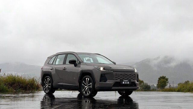 试驾全新威兰达：丰田将“智能”真正装进了油车时代