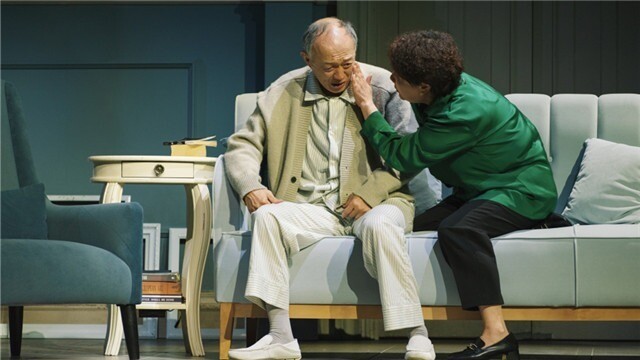 上海话剧艺术中心制作出品　《父亲》登陆首都剧场