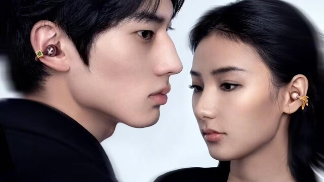 华为与周大福联手，共同推出FreeClip 2耳夹耳机时尚电子配饰