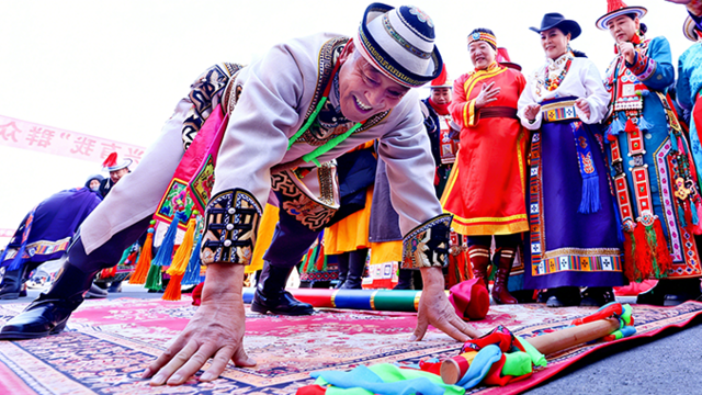 甘肃肃南多彩活动迎新春