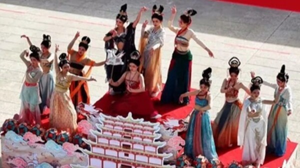 敦煌古韵　骏马舞潮