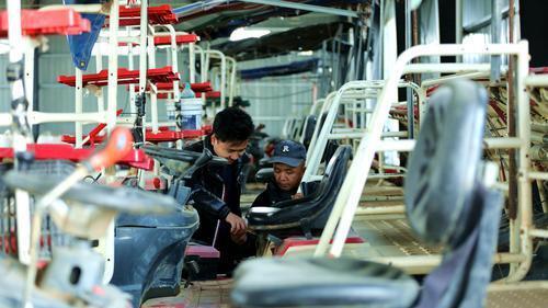 检修农机备春耕