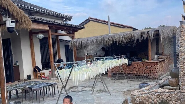 都市青年去武汉农村抢租老宅 20年租金12万起一次付清