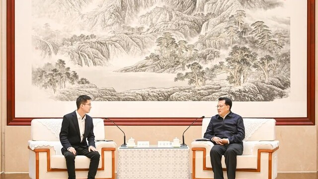 袁家军会见宇树科技董事长王兴兴一行：希望打造更多人工智能创新应用标志性成果