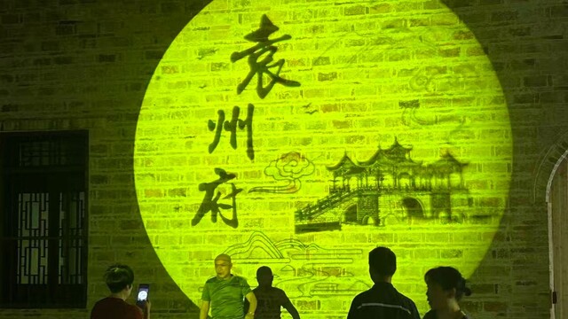 古城烟火圈粉市民游客