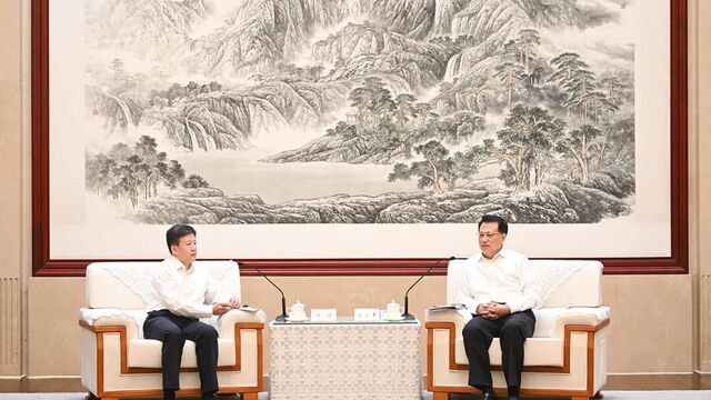 袁家军会见哈密市委书记孙涛一行