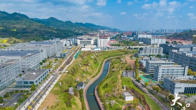 一季度，大渡口区实现规上工业企业总产值102.2亿元