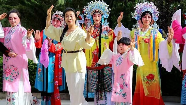 甘肃静宁：学秦腔戏剧　享艺术魅力