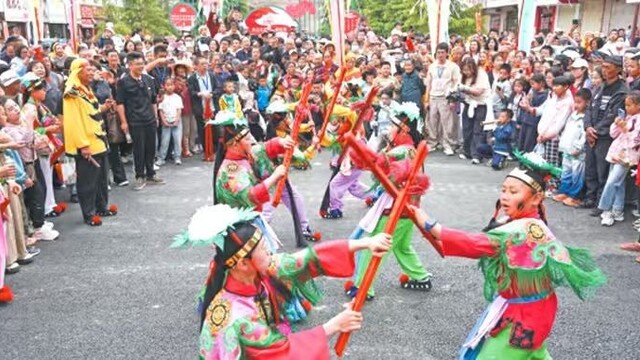 甘肃陇西上演国家级非遗云阳板